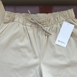 Lululemon 7/8 High Rise pant